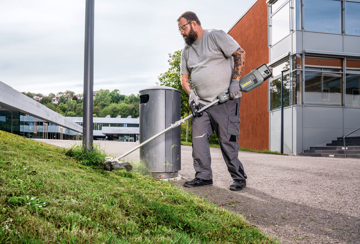 Desbrozadora a baterías, LT 380/36 Bp, 36 V y 6.0 Ah